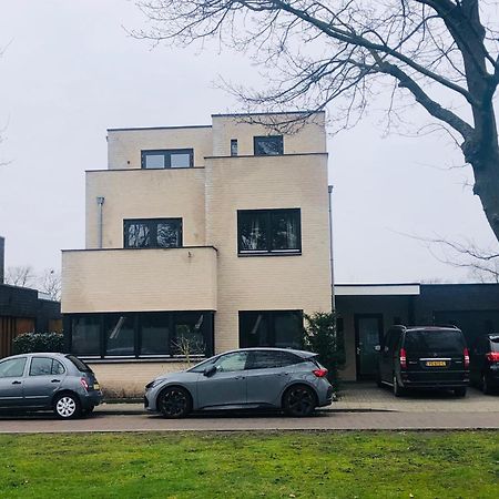 City Zen Apartment Enschede !Free Private Parking Eksteriør bilde